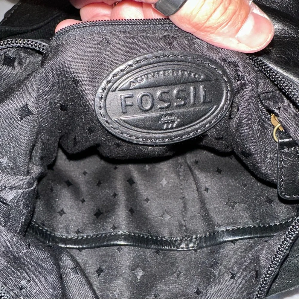 Fossil • Black Lamb Leather Stanton Crossbody Multi-Pocket Adjustable Versatile - Picture 11 of 16